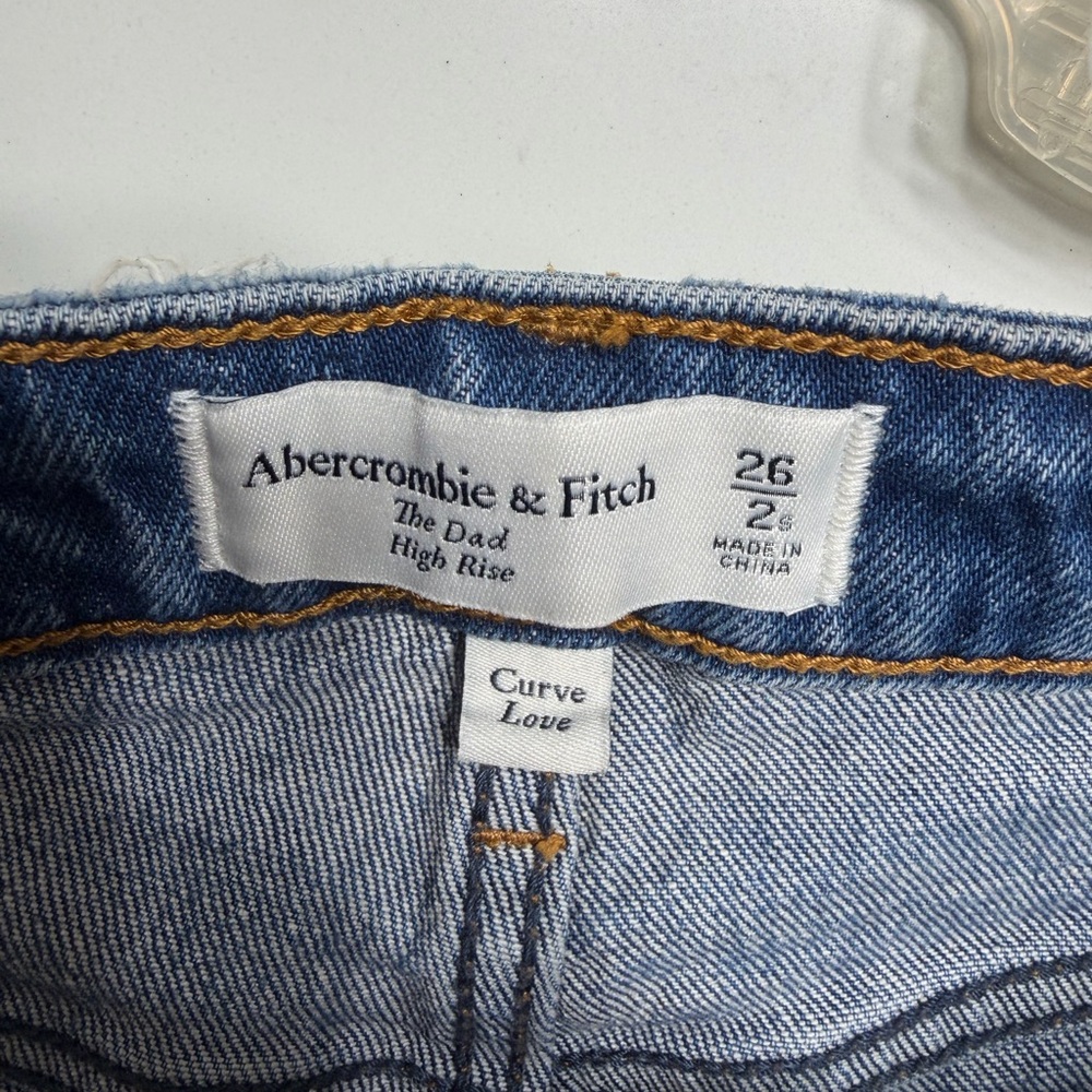 Abercrombie & Fitch High-Rise Dad Jean Shorts - Picture 3 of 4